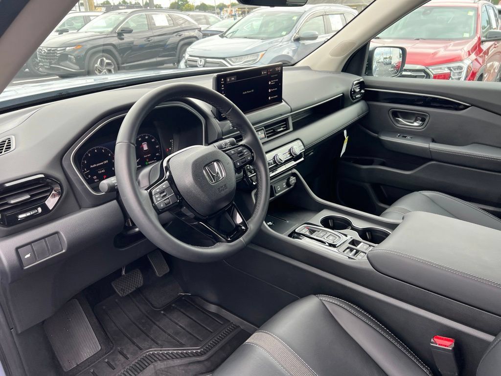Certified 2026 Honda Pilot EX-L image 9