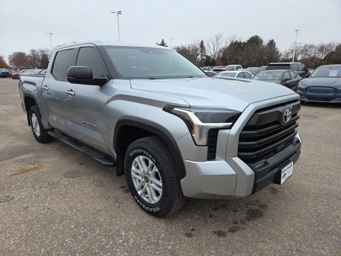 Used 2024 Toyota Tundra SR5 w/ SR5 Premium Package AWD/4WD image 12