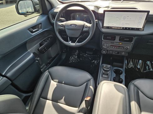 New 2025 Ford Maverick Lariat w/ Black Appearance Package image 21