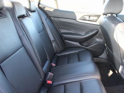 Used 2023 Nissan Maxima SL image 25