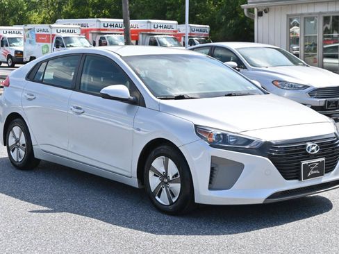 Used 2019 Hyundai Ioniq Blue FWD image 4