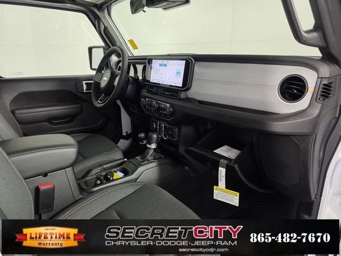 New 2025 Jeep Gladiator Sport image 29