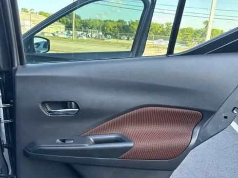 Used 2020 Nissan Kicks SR FWD image 26