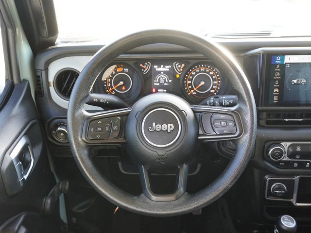 Used 2024 Jeep Wrangler Unlimited Sport AWD/4WD image 15