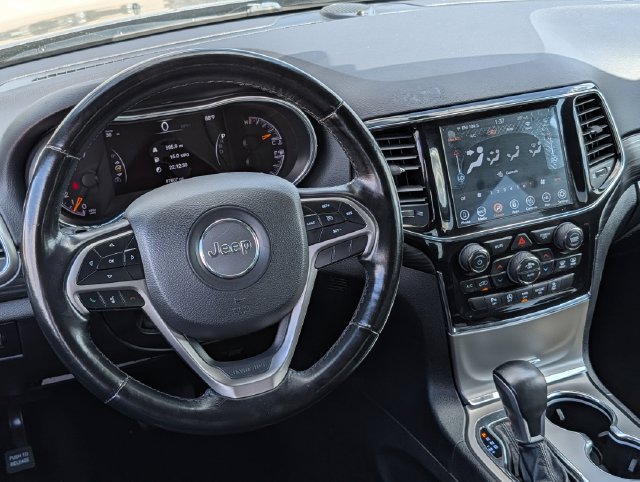 Used 2021 Jeep Grand Cherokee Laredo X RWD image 12