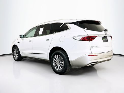 Used 2024 Buick Enclave Premium image 5
