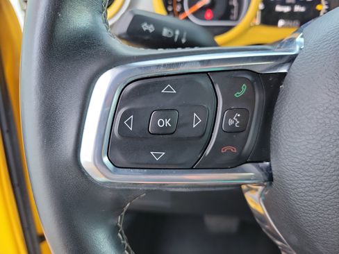 Used 2020 Jeep Wrangler Unlimited Sahara AWD/4WD image 21