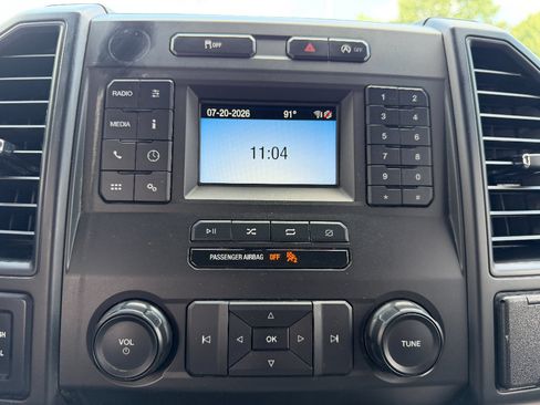 Used 2020 Ford F150 XL w/ Equipment Group 101A Mid AWD/4WD image 24