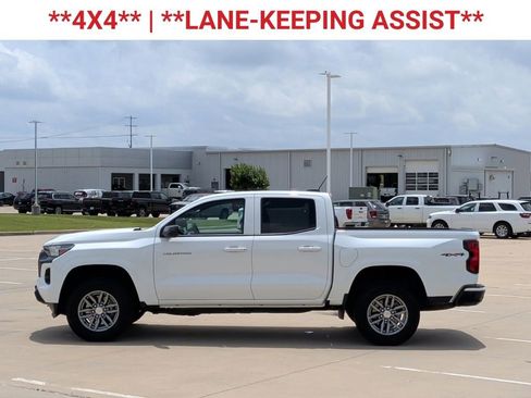 Used 2025 Chevrolet Colorado LT AWD/4WD image 6