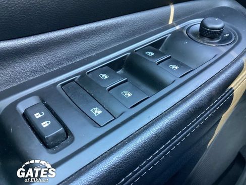Used 2022 Buick Encore Preferred w/ Safety Package AWD/4WD image 22