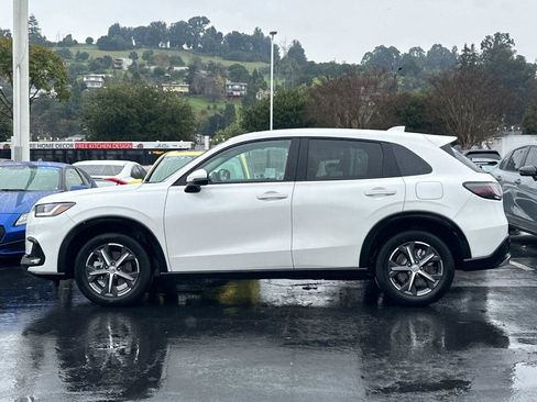 Certified 2025 Honda HR-V EX-L image 6