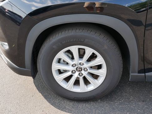 Certified 2025 Toyota Grand Highlander AWD image 8