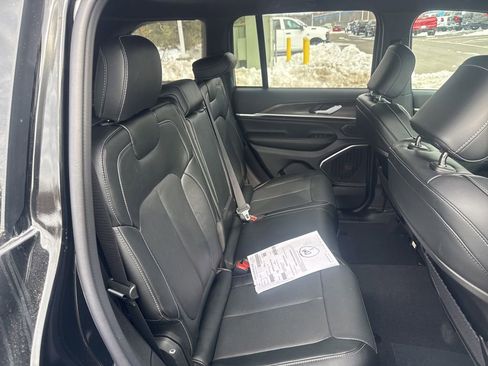 New 2026 Jeep Grand Cherokee Limited image 39