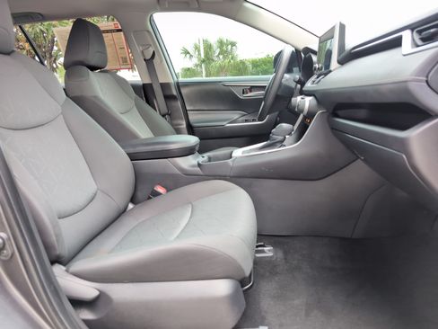 Certified 2024 Toyota RAV4 XLE w/ Convenience Package FWD image 33