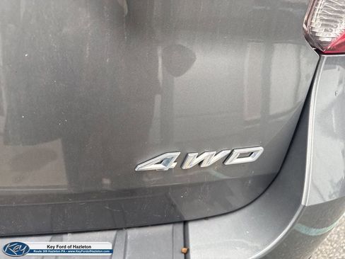 Used 2023 Ford Explorer XLT w/ Equipment Group 202A image 23