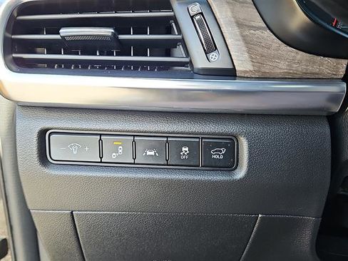 Used 2022 Kia Telluride SX w/ SX Prestige Package image 15