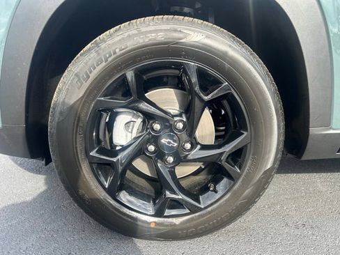 New 2026 Chevrolet Trax LT w/ Driver Confidence Package FWD image 9