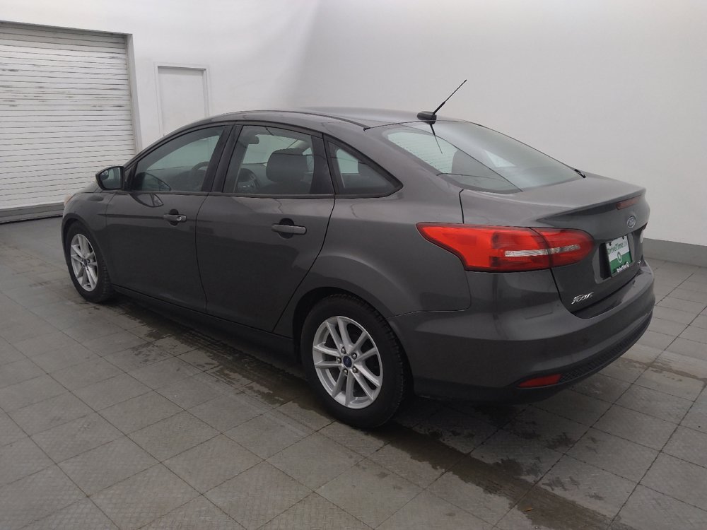 Used 2016 Ford Focus SE FWD image 3