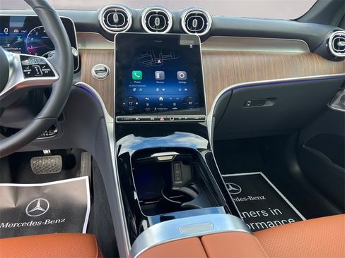 Certified 2025 Mercedes-Benz GLC 300 4MATIC image 11