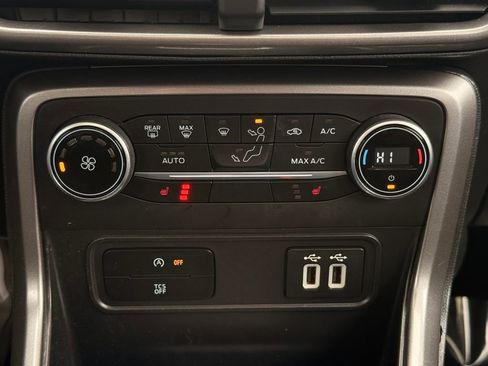 Used 2018 Ford EcoSport SE w/ SE Convenience Package image 35