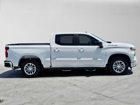 Used 2023 Chevrolet Silverado 1500 RST RWD image 2
