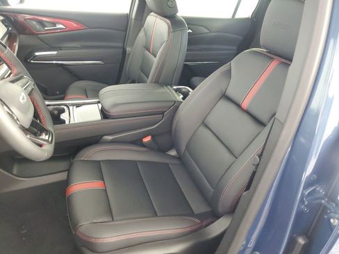 New 2026 Chevrolet Traverse RS image 12
