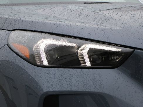 Used 2024 BMW X1 xDrive28i w/ M Sport Package image 5