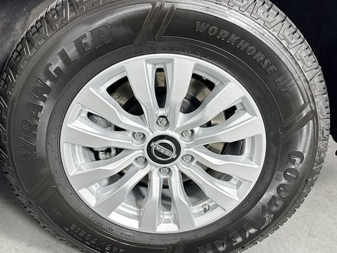 Used 2024 Nissan Armada SV image 32