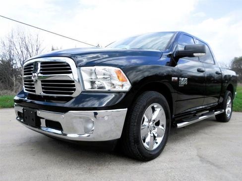 Used 2019 RAM 1500 Lone Star image 9
