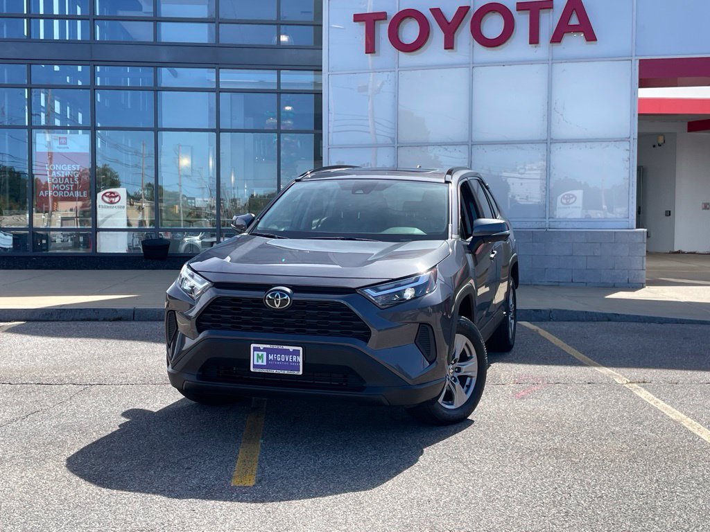 Used 2023 Toyota RAV4 XLE w/ Convenience Package AWD/4WD image 1