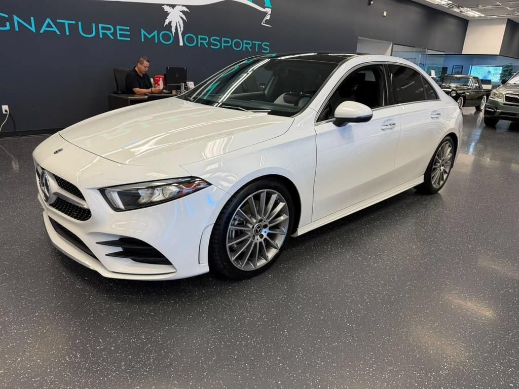 Used 2020 Mercedes-Benz A 220 image 1