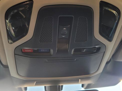 Used 2024 Subaru Outback Limited image 32