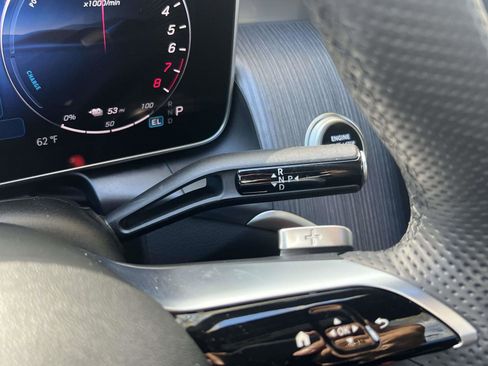 Used 2025 Mercedes-Benz GLC 350e 4MATIC image 21