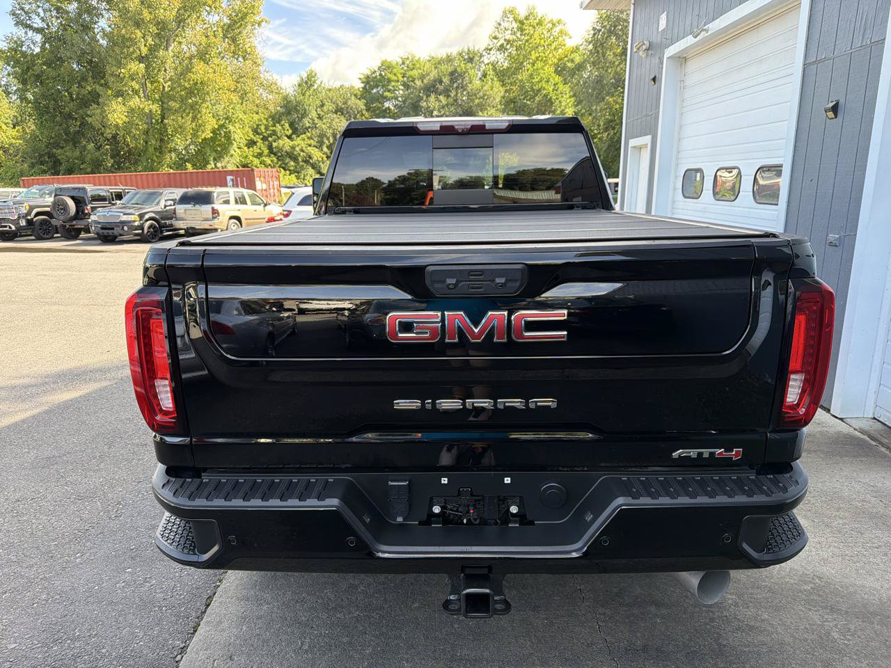 Used 2023 GMC Sierra 2500 AT4 w/ AT4 Premium Plus Package AWD/4WD image 5