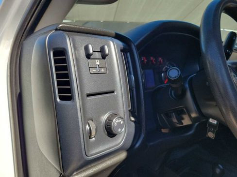 Used 2018 Chevrolet Silverado 2500 W/T image 25