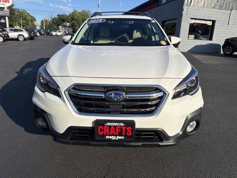 Used 2018 Subaru Outback 2.5i Limited AWD/4WD image 8