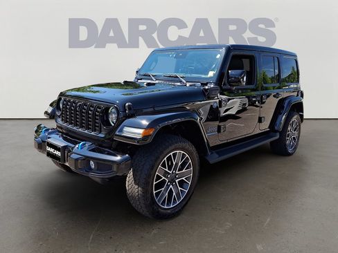 Used 2024 Jeep Wrangler High Altitude AWD/4WD image 3