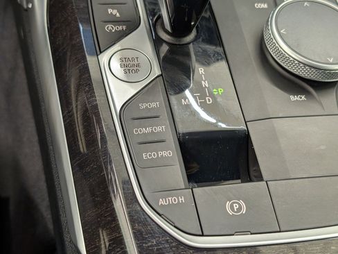 Used 2021 BMW 430i Coupe w/ M Sport Package image 25