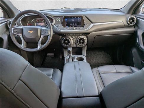 Used 2020 Chevrolet Blazer LT image 16