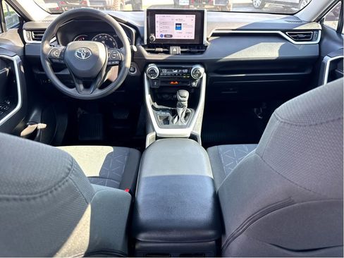 Used 2024 Toyota RAV4 XLE w/ Convenience Package image 13