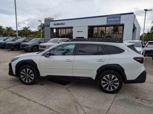 Certified 2023 Subaru Outback Limited AWD/4WD image 7