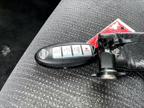Used 2010 Nissan Altima 2.5 S FWD image 14
