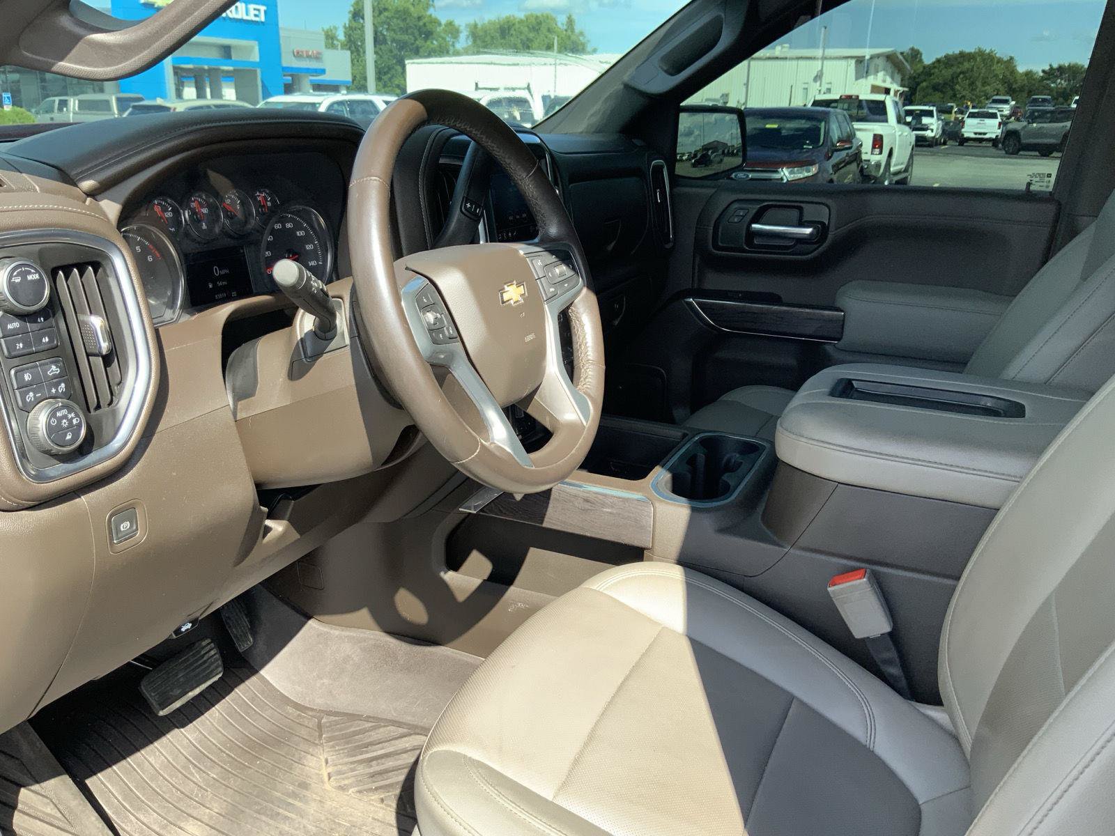 Used 2022 Chevrolet Silverado 1500 LTZ AWD/4WD image 21