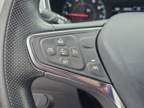 Used 2023 Chevrolet Equinox LS image 6