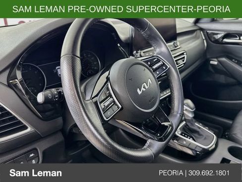 Used 2023 Kia Seltos SX w/ SX Sunroof Package AWD/4WD image 11