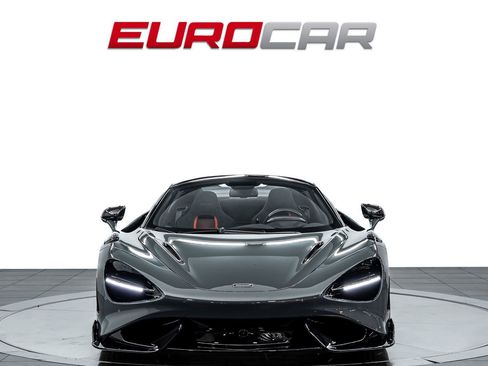 Used 2022 McLaren 765LT RWD image 10