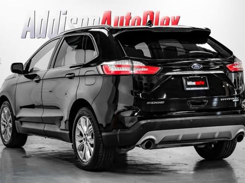 Used 2019 Ford Edge Titanium image 15