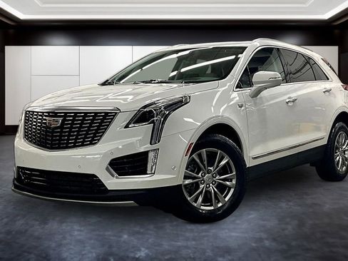 Certified 2023 Cadillac XT5 Premium Luxury w/ Technology Package AWD/4WD image 3