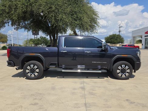 Certified 2024 GMC Sierra 2500 Denali w/ Denali Reserve Package AWD/4WD image 2