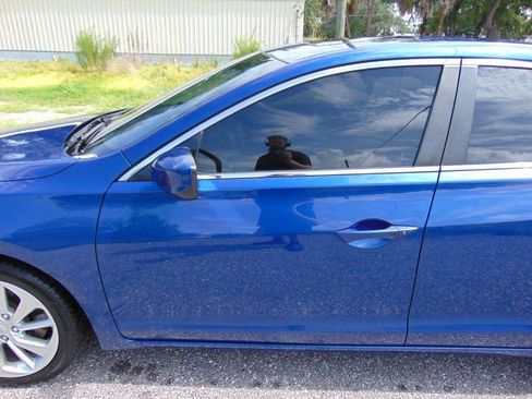 Used 2017 Acura ILX FWD image 12